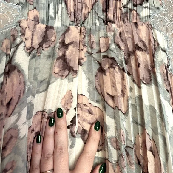 BCBG Maxazria Misty Dress - Picture 12 of 14